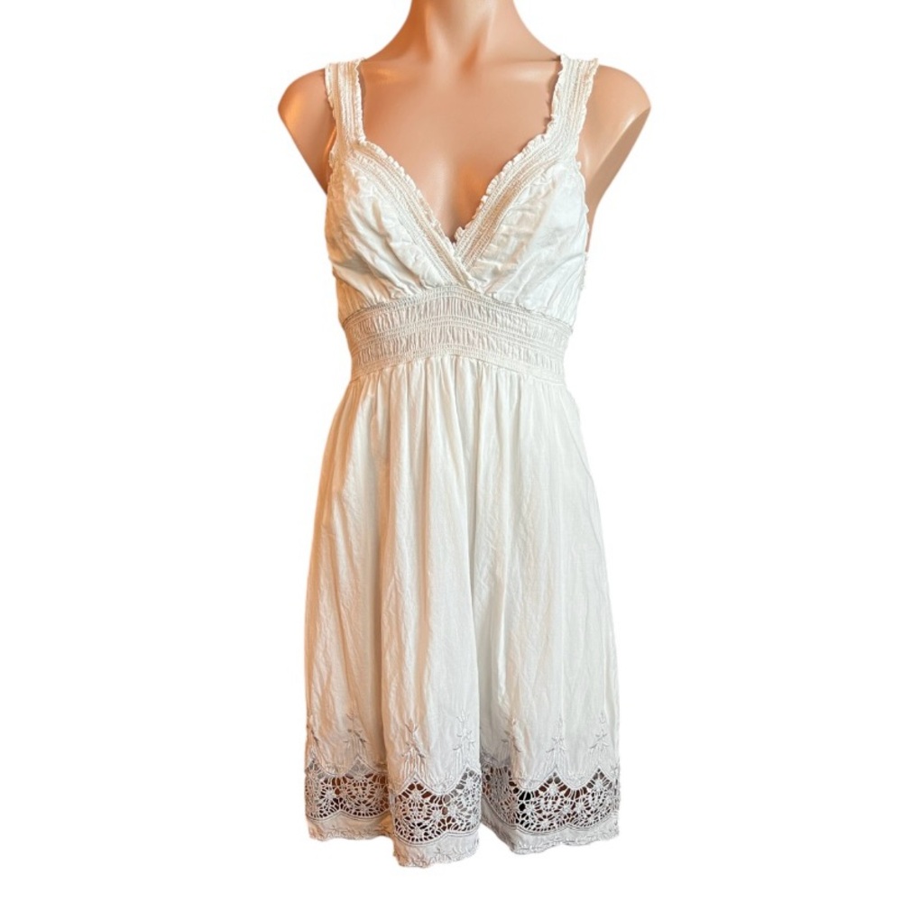 Kieu’s Off White Lace Midi Dress with Sweetheart Neckline Silver Lace Bottom GUC